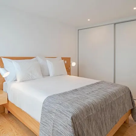 Casas Da Vargem Shared Swimming Pool By An Island Casa vacanze *