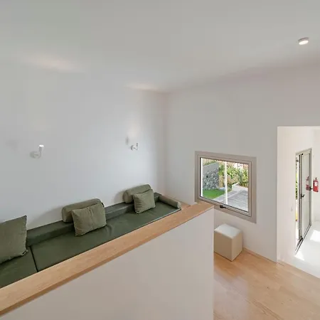 Casas Da Vargem Shared Swimming Pool By An Island Casa vacanze *