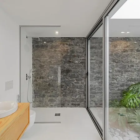 Casas Da Vargem Shared Swimming Pool By An Island * Ponta do Sol (Madeira)