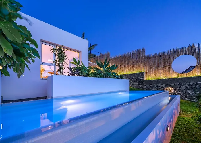 Casas Da Vargem Shared Swimming Pool By An Island Holiday home *