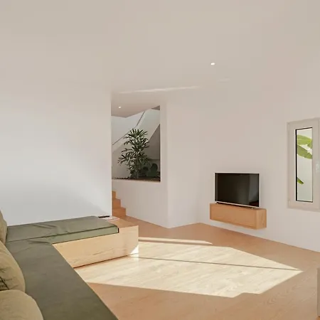 Casas Da Vargem Shared Swimming Pool By An Island * 폰타도솔