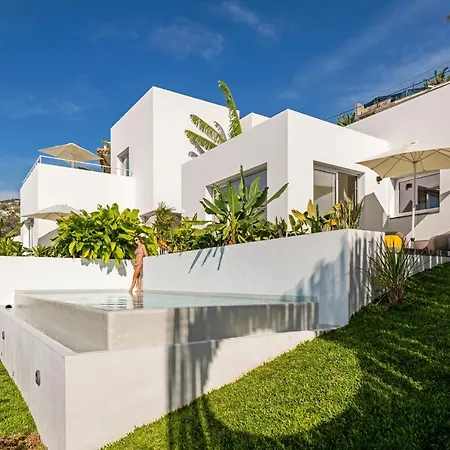 Casas Da Vargem Shared Swimming Pool By An Island Hébergement de vacances Ponta do Sol (Madeira)