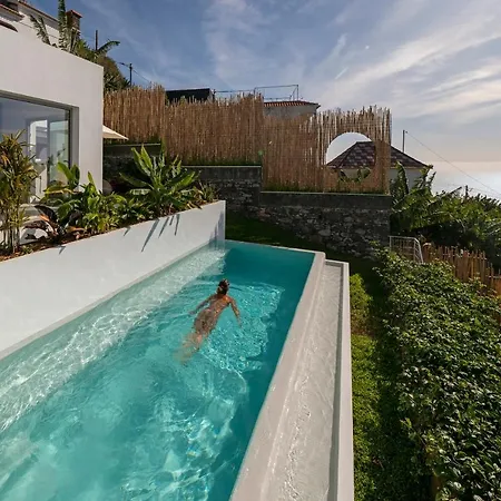Casas Da Vargem Shared Swimming Pool By An Island Hébergement de vacances