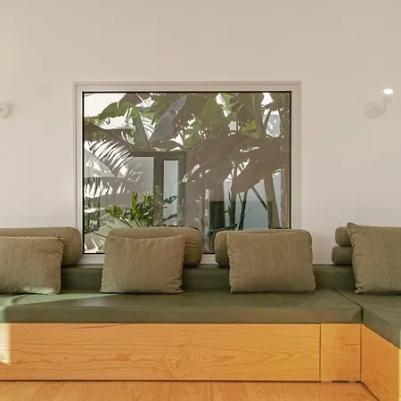 Hébergement de vacances Casas Da Vargem Shared Swimming Pool By An Island