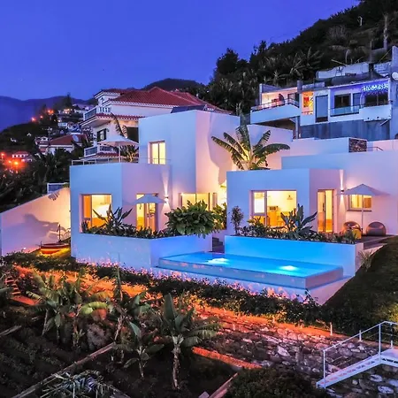 Casas Da Vargem Shared Swimming Pool By An Island Hébergement de vacances Ponta do Sol (Madeira)