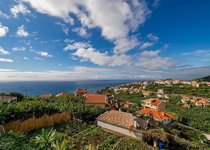 Casas Da Vargem Shared Swimming Pool By An Island Vakantiehuis Ponta do Sol (Madeira)