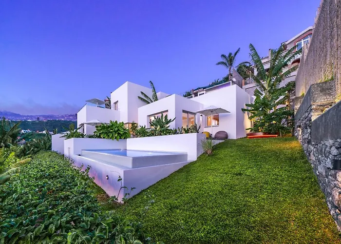 Casas Da Vargem Shared Swimming Pool By An Island בית נופש *