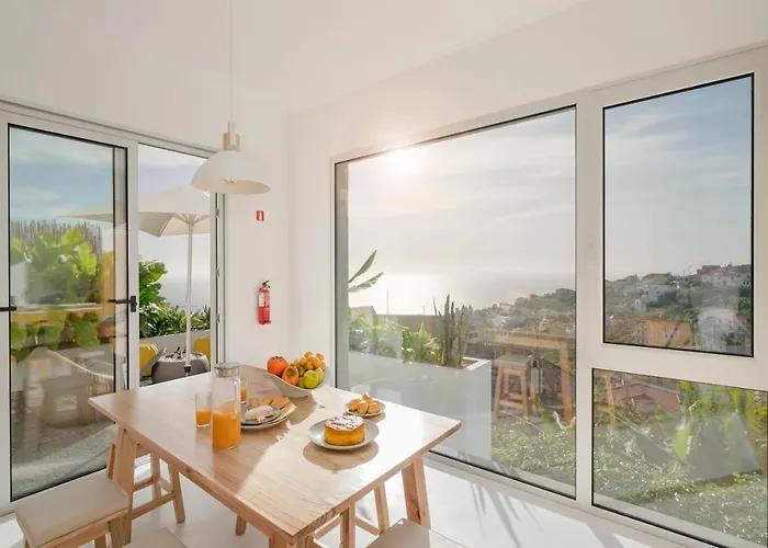 בית נופש Casas Da Vargem Shared Swimming Pool By An Island פונטה דו סול